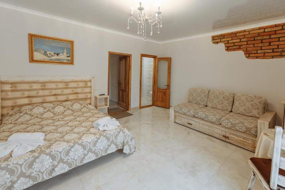 Бутик 2017 Hotel Bilhorod-Dnistrovskyy Ngoại thất bức ảnh